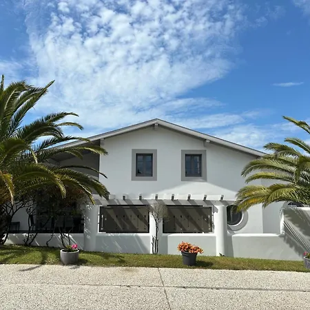 Appart hôtel Clara, Face A L'ocean Et Au Golf De Chiberta Anglet