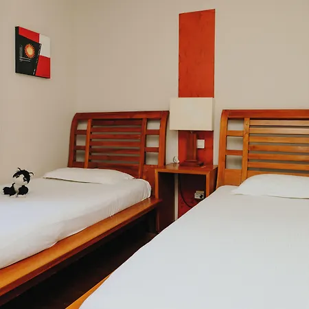 Apartmanhotel Clara, Face A L'ocean Et Au Golf De Chiberta 4*
