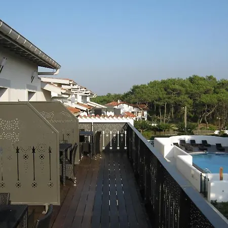 Appart hôtel Clara, Face A L'ocean Et Au Golf De Chiberta Anglet