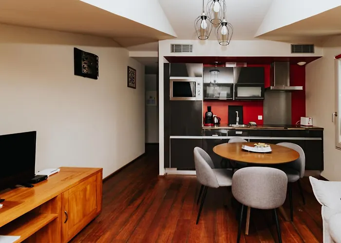 Ξενοδοχείο με διαμερίσματα Clara, Face A L'ocean Et Au Golf De Chiberta 4*