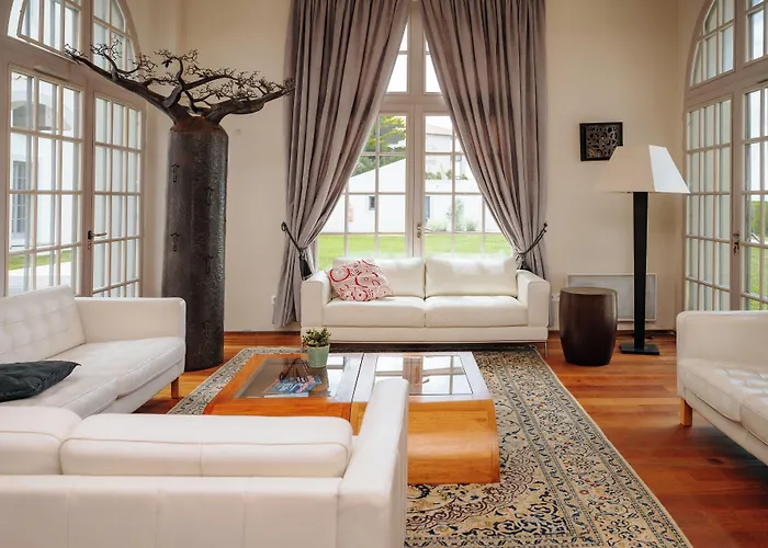 Aparthotel Clara, Face A L'ocean Et Au Golf De Chiberta 4*